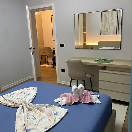 Aksa Luxury Stay Apartment