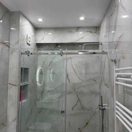 아파트 Aksa Luxury *