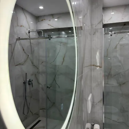 Aksa Luxury *