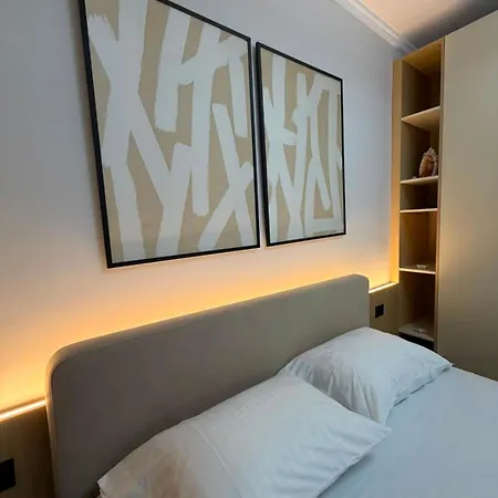 Aksa Luxury 아파트